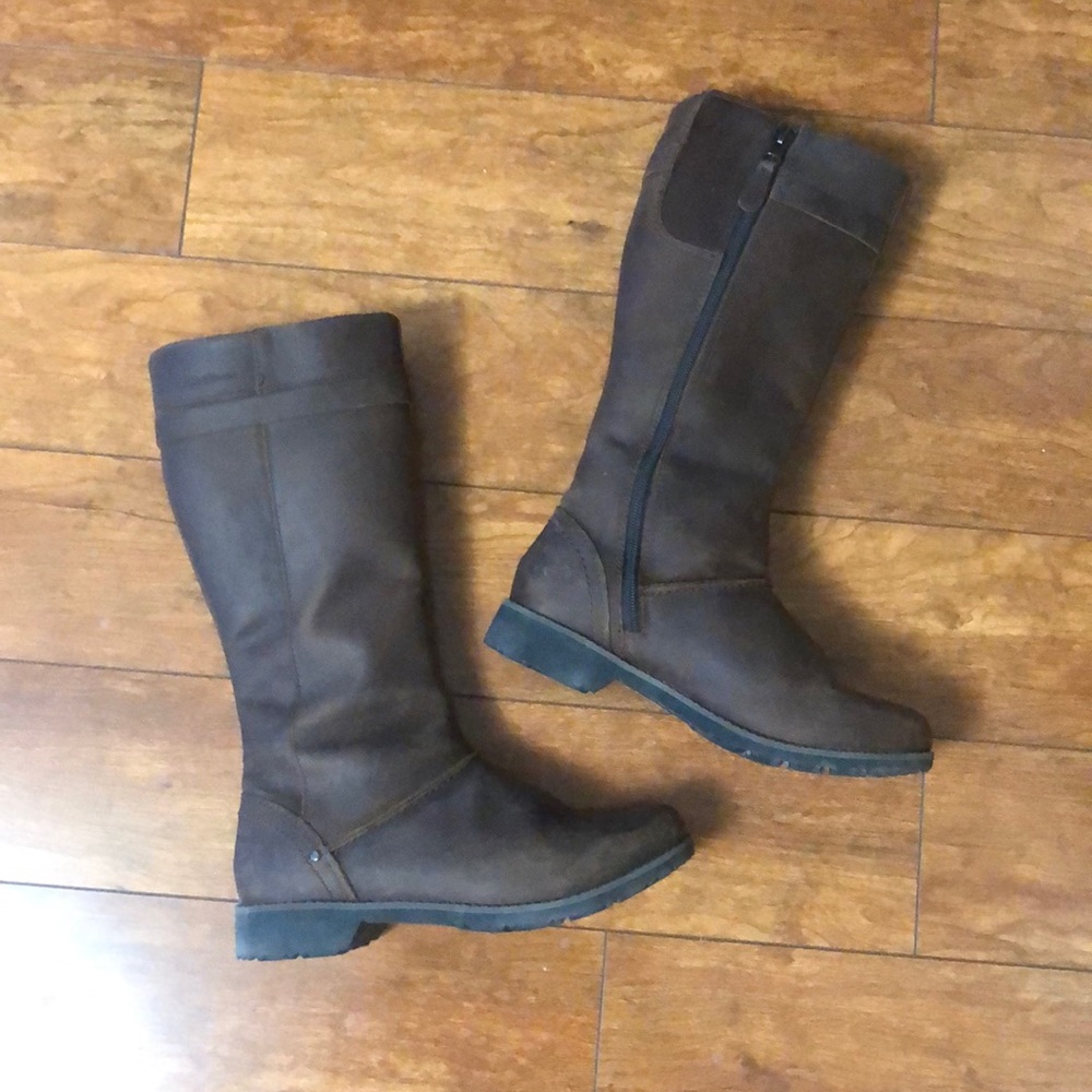 Sz 6.5 Eddie Bauer Boots